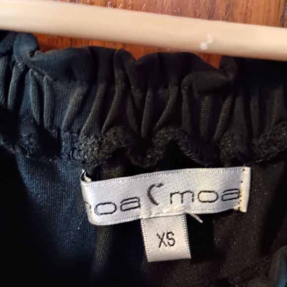 Moa Moa Ruffled Off-Shoulder Black Blouse - Picture 2 of 3